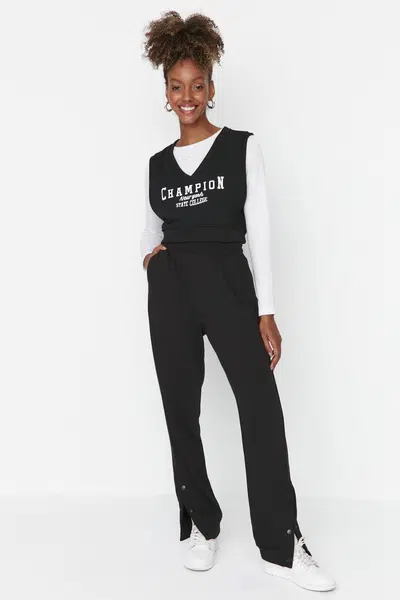 Trendyol Black Snap detailný voľný jogger hrubé pletené tepláky