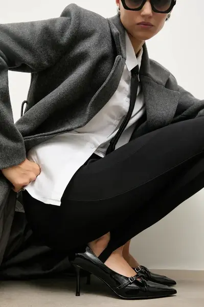 Kožené lodičky Answear.LAB černá barva