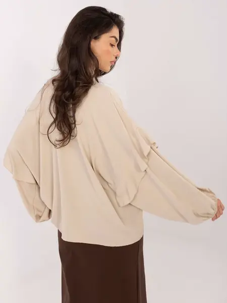 Béžová halenka s dlouhými rukávy