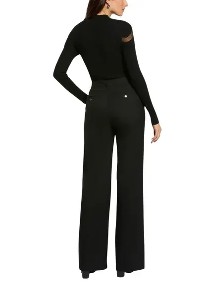 Černá halenka s dlouhými rukávy