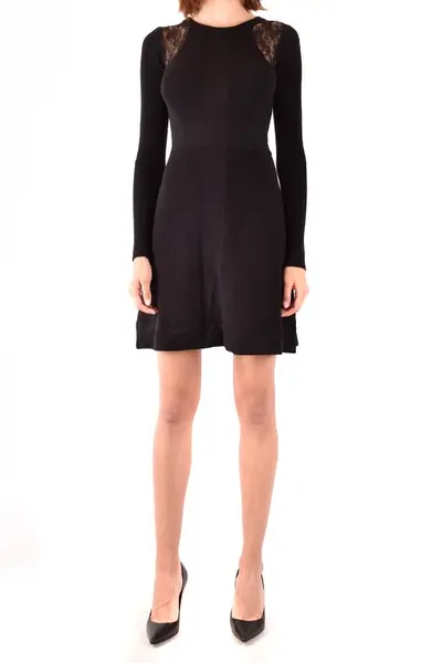 Černé krajkové šaty Pinko