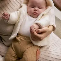 Kojenecké legíny Mayoral Newborn hnědá barva, 9926