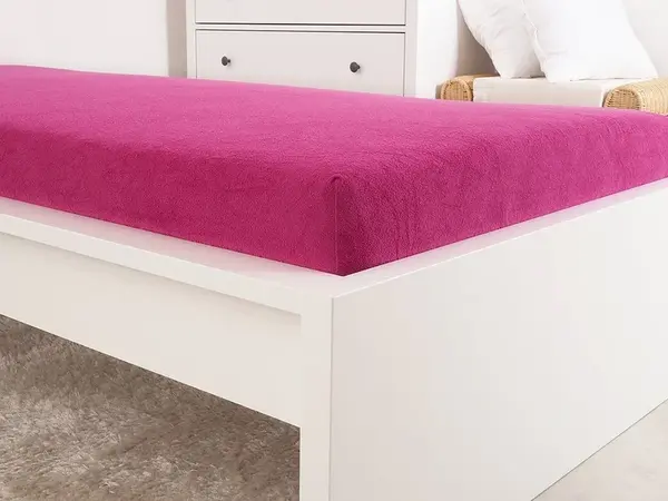 Froté plachta do detskej postieľky EXCLUSIVE 70x140 cm purpurová