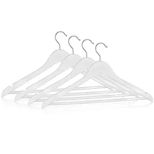 Sada dřevěných věšáků white 4 ks 22061001