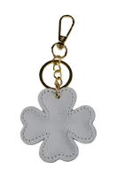 NovaKabelka.cz Klíčenka Quadrifoglia Bianca