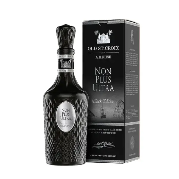 A.H. Riise Non Plus Ultra Black Edition 42% 0,7 l (karton)