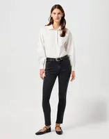 Dámské džíny WRANGLER SIENNA SULTRY BLACKOUT 112362640 Velikost: 29/34