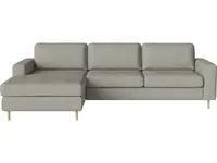 Pohovka Scandinavia 3 místná s lenoškou vlevo, více variant - Bolia Látka: kolekce Vilme | barva - světle šedá, Nožičky: bílý dub 13 cm