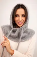 Polski Dámská čepice s kapucí a pleteným vzorem šedá