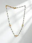 Zlatý náhrdelník Aurelia Nero s čiernymi korálkami