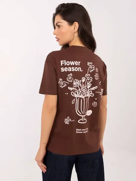 Hnědé tričko s potiskem