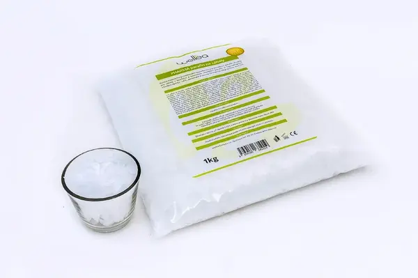 PHARMA Parafín na zábaly, perličky, 52°C, 1 kg