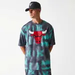 New Era CHICAGO BULLS NBA ALL OVER PRINT Pánské triko, tmavě zelená, velikost