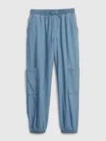 GAP Dětské kalhoty cargo Washwell - Holky