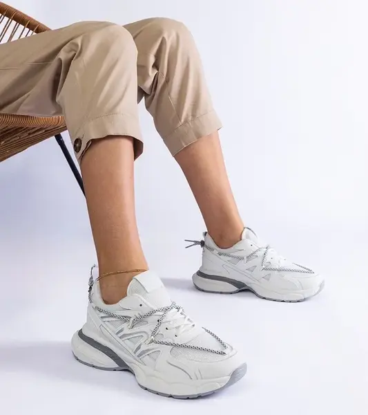 Gemre White women's sneakers with chunky sole Colunga