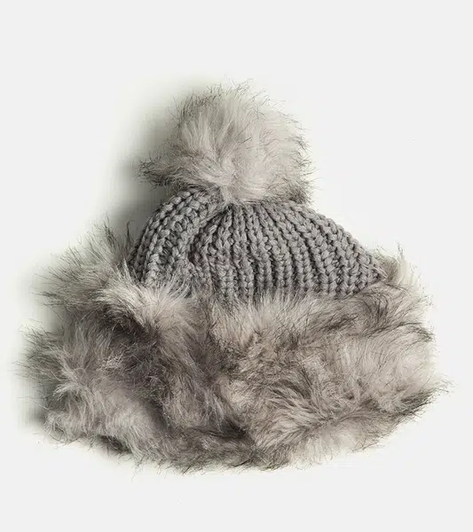 Gemre Light gray hat with pom-pom Leola