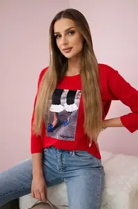 Halenka s grafikou 3D se zirkony červené