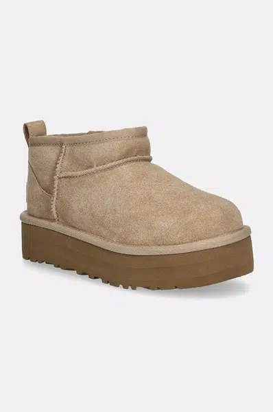 Dětské semišové sněhule UGG CLASSIC ULTRA MINI PLATFORM béžová barva