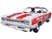 1969 Dodge Coronet Super Bee SS/E John Petrie Limited Edition to 1002 pieces Worldwide 1/18 Diecast Model Car by Auto World