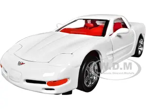 1997 Chevrolet Corvette C5 Coupe White with Red Interior "Timeless Legends" Series 1/24 Diecast Model Car by Motormax