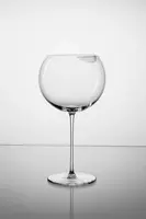 Sklenice na víno PRICELESS KISS / Neocenitelný polibek, 1 polibek - Lukáš Houdek