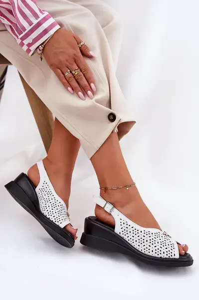 Kožené Děrované Sandály Dámské Na Klínu Vinceza