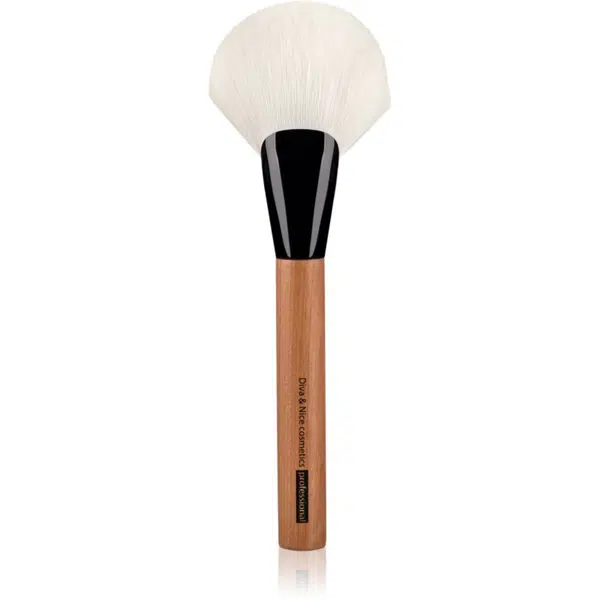 Diva & Nice Cosmetics Professional vějířový štětec MAX 224/2 1 ks