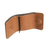 Kožená peněženka FIXED Classic Wallet for AirTag z pravé hovězí kůže, hnědá