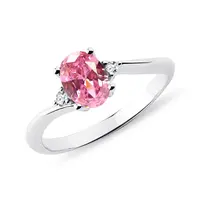 Prsteň s ružovým zafírom a briliantmi v bielom zlate KLENOTA