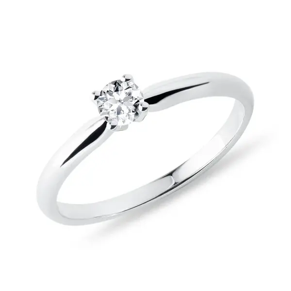 Jemný zásnubný prsteň s diamantom KLENOTA