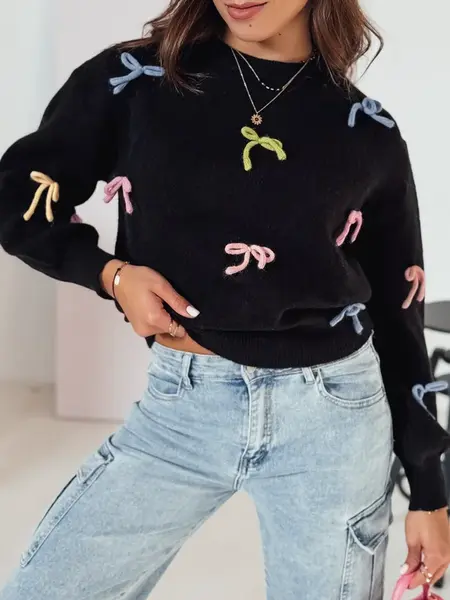 Sweter damski oversize TIELUSH w małe koakrdki czarny Dstreet