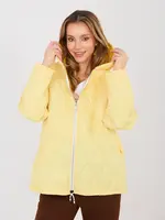 Žlutá prošívaná bunda s kapucí