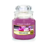 Yankee Candle Aromatická svíčka Classic malá Sweet Plum Sake 104 g