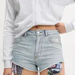 Rifľové krátke nohavice adidas Originals Pride x Jeremy Scott