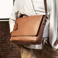 Pánská kožená taška přes rameno Burkely Juul - koňak