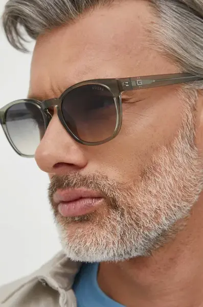 Sluneční brýle Guess