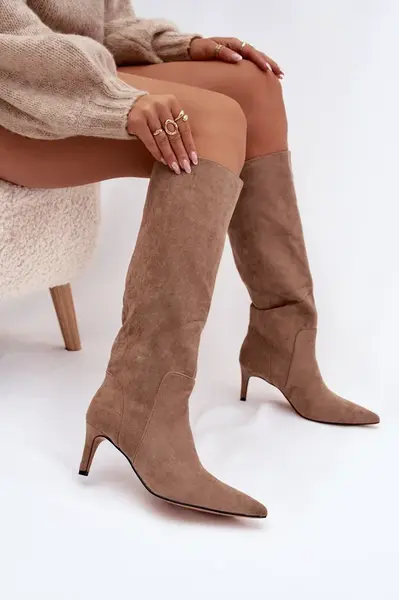 Dámské kozačky na podpatku z eko semiše