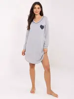 Noční košile s dlouhým rukávem a srdíčkem
