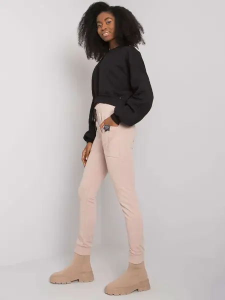 Béžové tepláky s kapsami