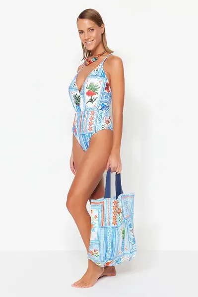 Trendyol tropické vzorované dvojradové plavky s pravidelnými nohami