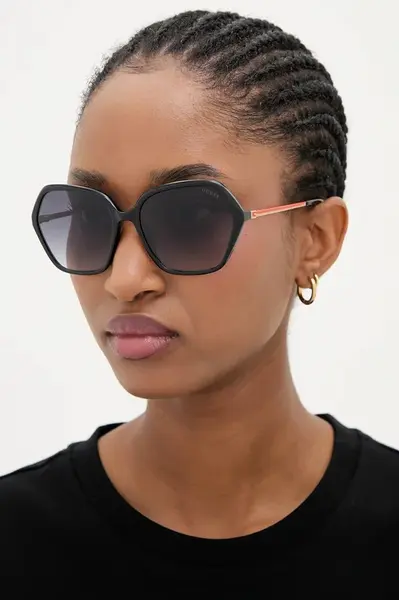 Sluneční brýle Guess