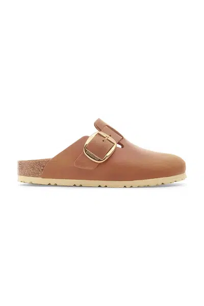 Kožené pantofle Birkenstock Boston Big Buckle dámské, hnědá barva, 1030446