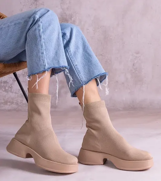 Gemre Beige ankle boots with elastic upper Evel