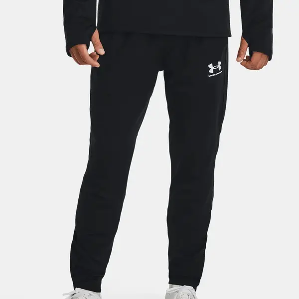 Čierne športové nohavice Under Armour UA M's Ch. Train Pant