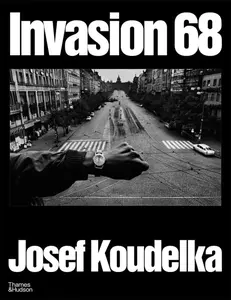 Invasion Prague 68 - Josef Koudelka