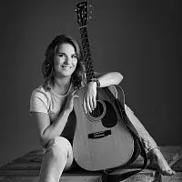 Adela Bien – Come with me