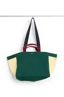 Taška HAY Weekend Bag 35,5 x 20 x 26 cm zelená barva