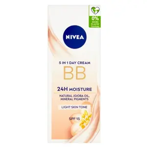 NIVEA Zkrášlující hydratační denní BB krém 5 v 1 pro pro světlejší odstín pleti OF 15 50 ml