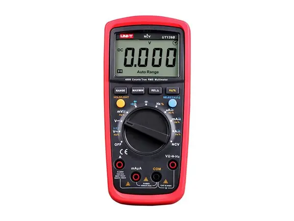 Multimetr UNI-T  UT139B - rozbaleno - pomačkaný obal