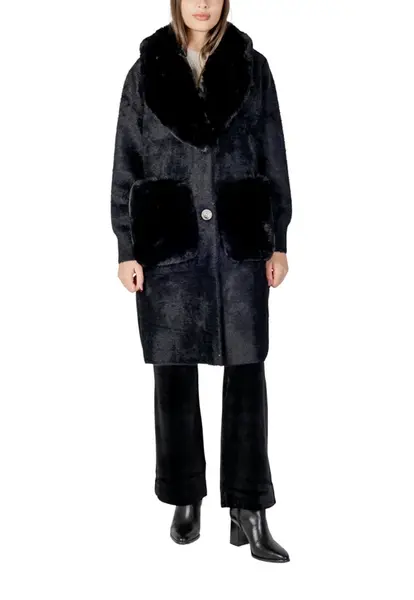 Dámský zimní kabát s kožešinou